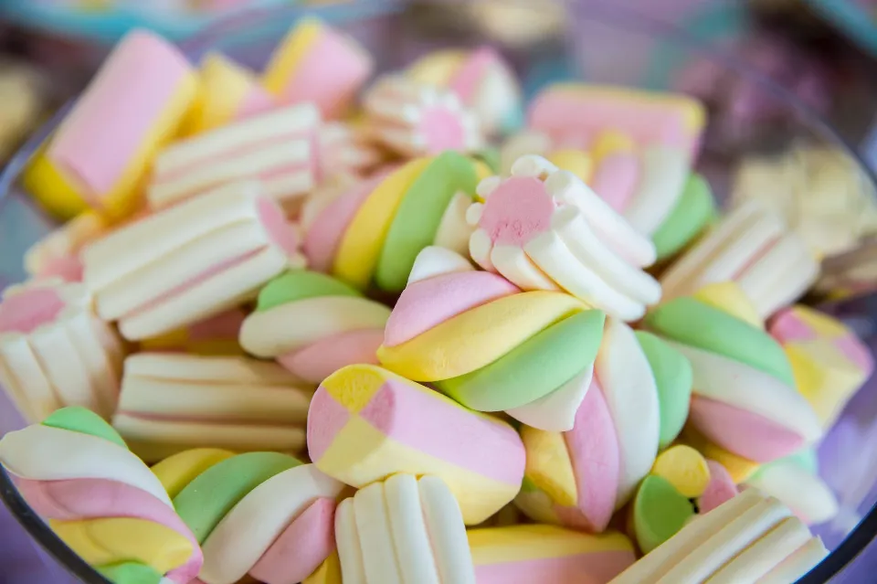 Can You Eat Marshmallows With Braces - Tips and Advice