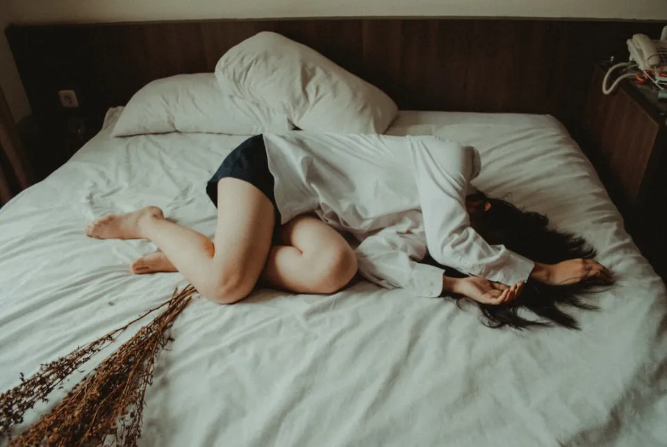 How to Sleep With Intercostal Muscle Strain - Tips for a Good Night's Sleep